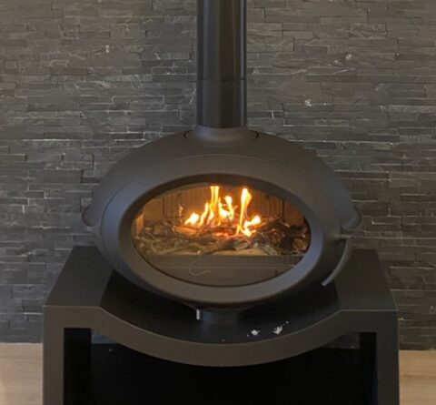 Poêle à bois – Saint Victor sur Rhins - Thel - chenelette - fumisterie noir - cours la ville - plombier - plomberie- chauffage - chaudière - poêle à granulés - installation - rénovation - thermostat d'ambiance - poêle à pellets - invicta – brio - edilkamin – bricomarché – gainage – cheminée isolée – flamme verte – qualibois – amplepuis – roanne – climatisation – programmable – céramique – fonte – recherche de fuite – CVC – VMC – cours – la ville – la gresle – le cergne – sevelinges – cublize – cuinzier – chauffaille – charlieux – poêle sur banc