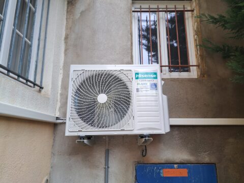 Climatisation bi-split Hisense du magasin Cookieologie à Roanne, photo 4